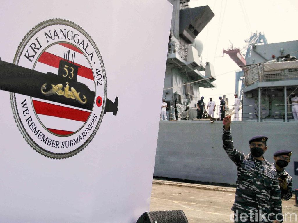 Angkatan Laut Inggris Ucapkan Belasungkawa Terkait Tragedi KRI Nanggala 402 Angkatan Laut Inggris Ucapkan Belasungkawa Terkait Tragedi KRI Nanggala 402