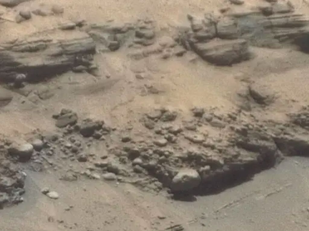 Foto Terbaru Buktikan Pernah Ada Air di Mars