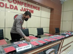 Ini Motif Karyawan di Surabaya Gelapkan 7 Kg Emas Senilai Rp 6 Miliar Ini Motif Karyawan di Surabaya Gelapkan 7 Kg Emas Senilai Rp 6 Miliar