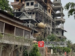 Wow! Petani Bikin Bangunan Senilai Rp 28 M, Bentuknya Unik Banget