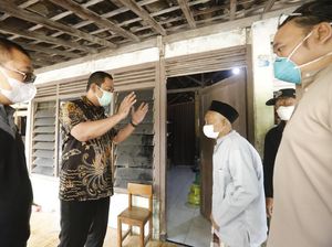 Walkot Hendi Antar Jemput Lansia di Semarang untuk Ikut Vaksinasi