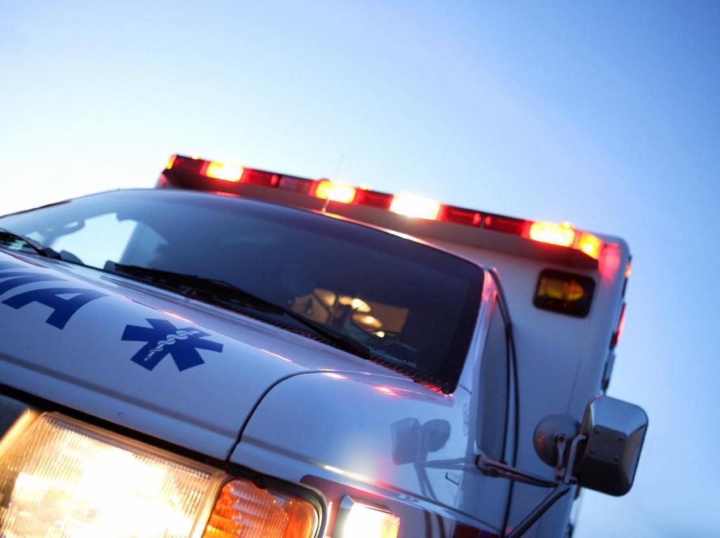 Pemotor Kawal Ambulans Tewas Kecelakaan, Ini Pelajaran Pentingnya