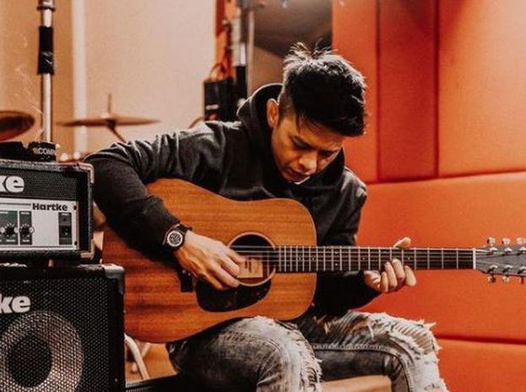 Ariel Sempat Ingin Cabut dari Peterpan, Mau Bikin Musik yang Lebih Bagus Ariel Sempat Ingin Cabut dari Peterpan, Mau Bikin Musik yang Lebih Bagus