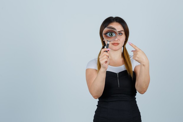 Berhenti dan Lakukan Kontak Mata/Foto: Freepik.com/8photo Berhenti dan lakukan kontak mata dengan berani