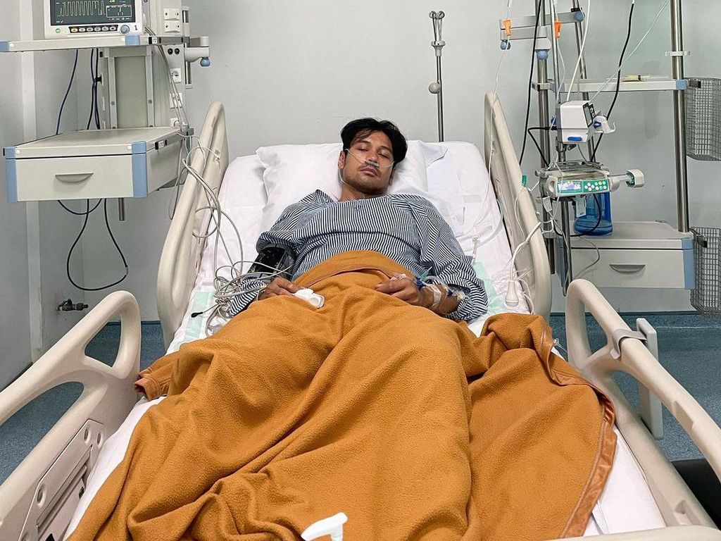 Sempat Masuk HCU hingga Kritis, Chicco Jerikho: Padahal Nggak Kecapekan Sempat Masuk HCU hingga Kritis, Chicco Jerikho: Padahal Nggak Kecapekan