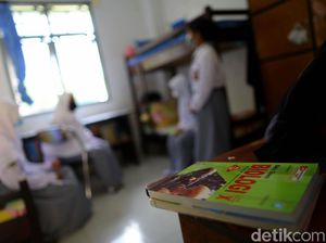 Evaluasi K-13: Ada Gengsi Peminatan IPA, IPS, Bahasa dan Beban Guru Banyak Evaluasi K-13: Ada Gengsi Peminatan IPA, IPS, Bahasa dan Beban Guru Banyak