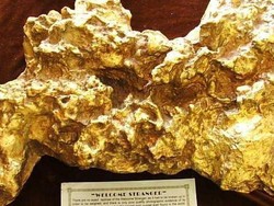 Pernah Lihat Emas Terbesar di Dunia? Begini Bentuknya