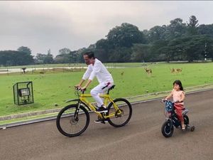 Kala Jokowi Hilangkan Penat, Gowes dan Bermain Bersama Sedah Mirah