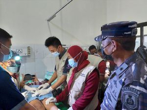 Hari Kesehatan TNI AL, Khitanan Massal di RSAL Diikuti Usia Termuda 20 Bulan Hari Kesehatan TNI AL, Khitanan Massal di RSAL Diikuti Usia Termuda 20 Bulan