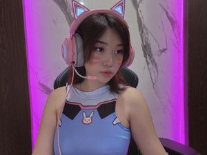 Banyak Cuan Jadi Gamer, Livy Renata Belum Pernah Makan Pecel Lele