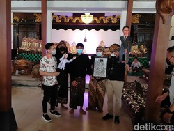 Kunjungi Rumah Siap Kerja, Sandiaga Uno Dengarkan Curhat Pelaku Seni