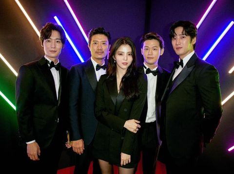 Para pemeran serial My Name