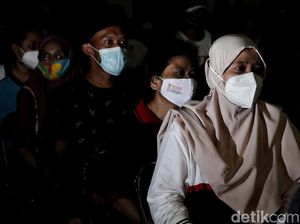 Kasus COVID-19 RI Ngegas Lagi, IDI Minta Aturan Pakai Masker Diperketat