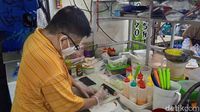 Sempat Kerja di Amerika, Mantan Chef Ini Jualan Sushi di Pasar Lama Tangerang