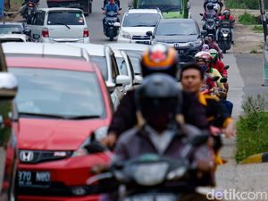 Antisipasi Lonjakan Kasus Omicron, Masyarakat Diminta Tunda Perjalanan