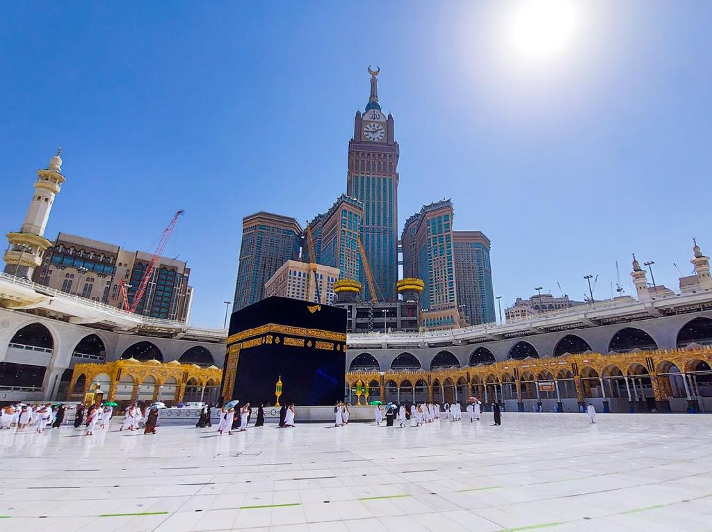 Hukum Ibadah Umrah dalam Islam, Ini Bedanya dengan Haji