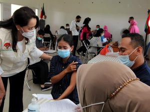 Vaksinasi Covid-19 Indonesia Tembus 2 Juta Suntikan per Hari Vaksinasi Covid-19 Indonesia Tembus 2 Juta Suntikan per Hari