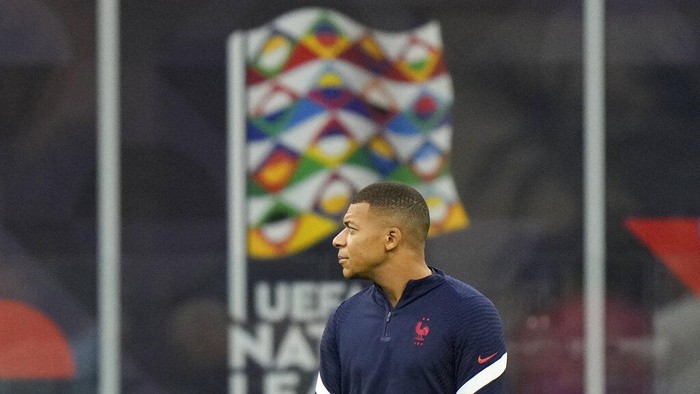 Frances Kylian Mbappe attends a training session ahead of Sundays final of the UEFA Nations League between Spain and France, at the San Siro stadium in Milan, Italy, Saturday, Oct. 9, 2021. (AP Photo/Luca Bruno)
