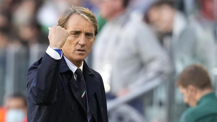 Mancini Italy's manager Roberto Mancini reacts during the UEFA Nations League third place soccer match between Italy and Belgium at the Juventus stadium, in Turin, Italy, Sunday, Oct. 10, 2021. (AP Photo/Antonio Calanni)