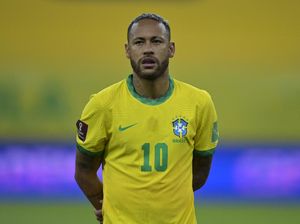 Pelukan Neymar buat Pesepakbola Cilik yang Kena Bully di Medsos