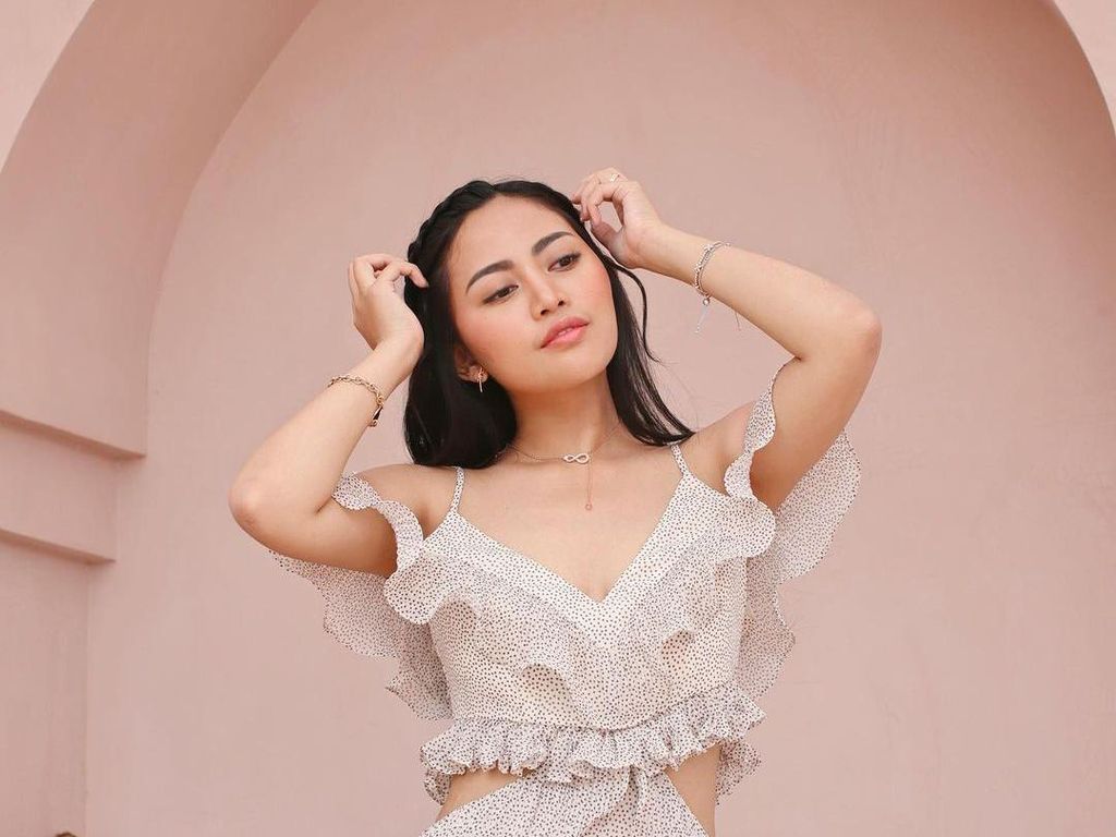Tak Ada Jeruji Bagi Rachel Vennya Usai Diperiksa di Kasus Karantina Tak Ada Jeruji Bagi Rachel Vennya Usai Diperiksa di Kasus Karantina