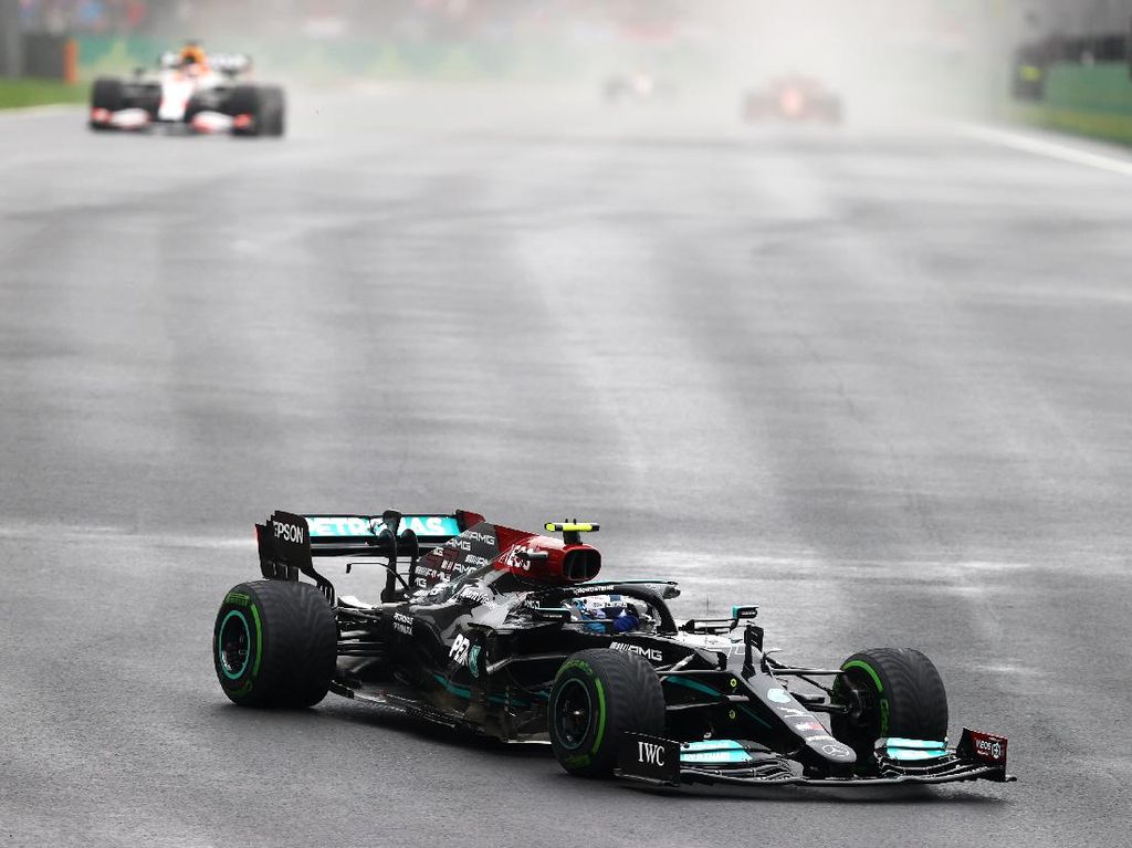Formula 1 GP Turki: Valtteri Bottas Juara Formula 1 GP Turki: Valtteri Bottas Juara