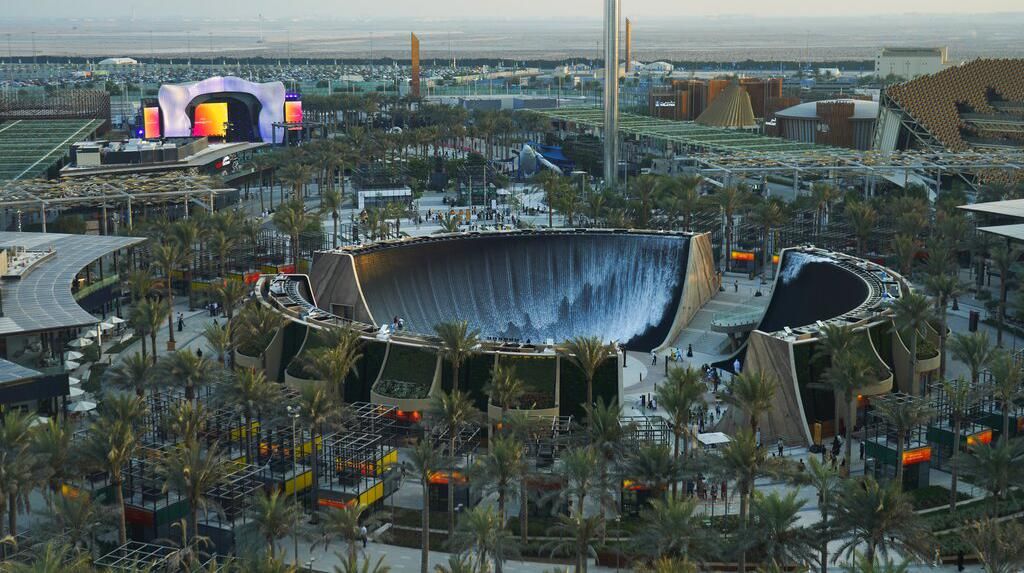 Woah, Ada Air Terjun Buatan di Dubai Expo