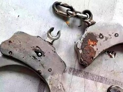 Panik, Warga Datangi Damkar Pagi-pagi Minta Lepaskan Borgol