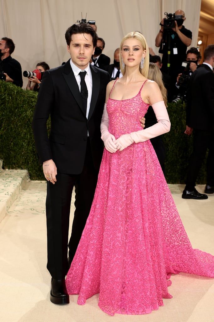 Brooklyn Beckham dan Nicola Peltz di Met Gala 2021