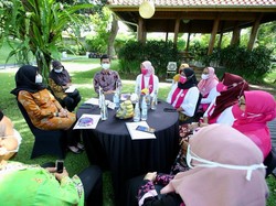 Saat Bupati Ipuk Berbagi Semangat Bersama Penyintas Kanker Payudara