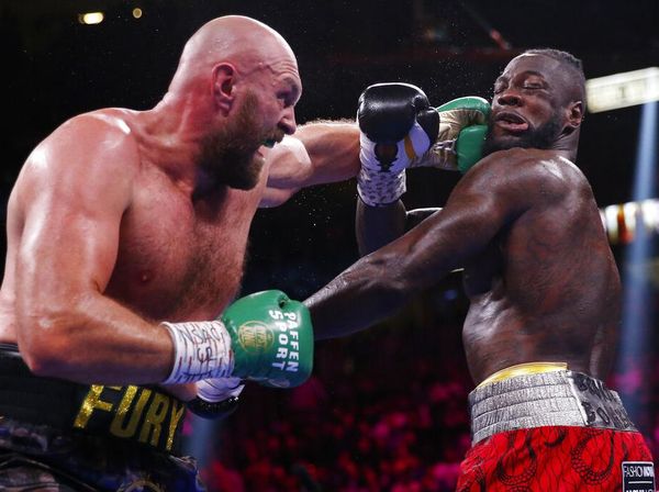 Lihat Lagi Fury Vs Wilder 3, Gypsy King Habisi Bronze Bomber