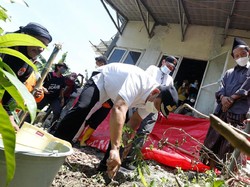 Walkot Semarang Ikut Kerja Bakti di Pesantren yang Terkena Longsor