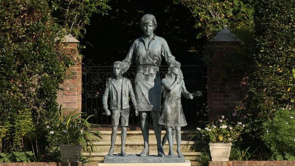 Putri Diana Abadi di Istana Kensington