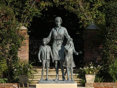 Putri Diana Abadi di Istana Kensington