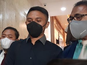 Menantu Nia Daniaty Tak Ketahui Rekeningnya Digunakan untuk Penipuan Menantu Nia Daniaty Tak Ketahui Rekeningnya Digunakan untuk Penipuan