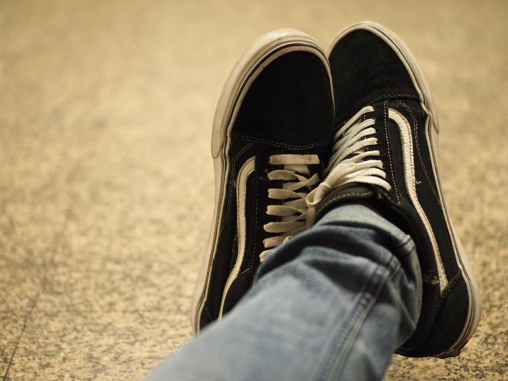 Sederet Alasan Sepatu Vans Sangat Cocok untuk Anak Kuliahan