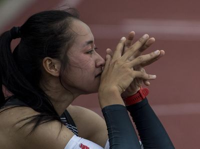 Air Mata Pelari Putri DIY Usai Kena Diskualifikasi di PON Papua