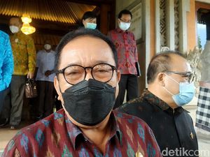 Cok Ace Janji Wajah dan Nama WNA yang Diusir dari Bali Tak Dipajang Cok Ace Janji Wajah dan Nama WNA yang Diusir dari Bali Tak Dipajang