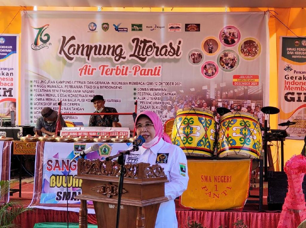 Ada Kampung Literasi di Pasaman, DPD Harap Anak Muda Gemar Membaca Ada Kampung Literasi di Pasaman, DPD Harap Anak Muda Gemar Membaca