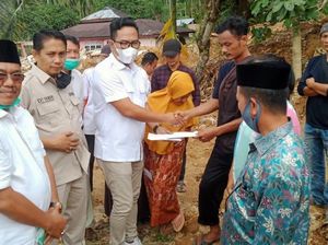 Andre Rosiade & Gerindra Bantu Bangun Rumah Korban Longsor Lubuk Alung
