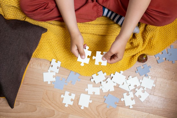 Bermain puzzle