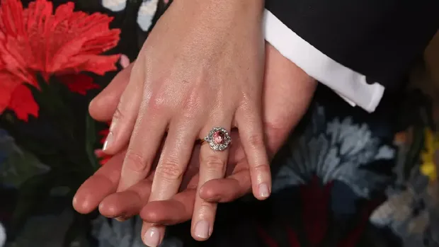 cincin pertunangan Putri Eugenie