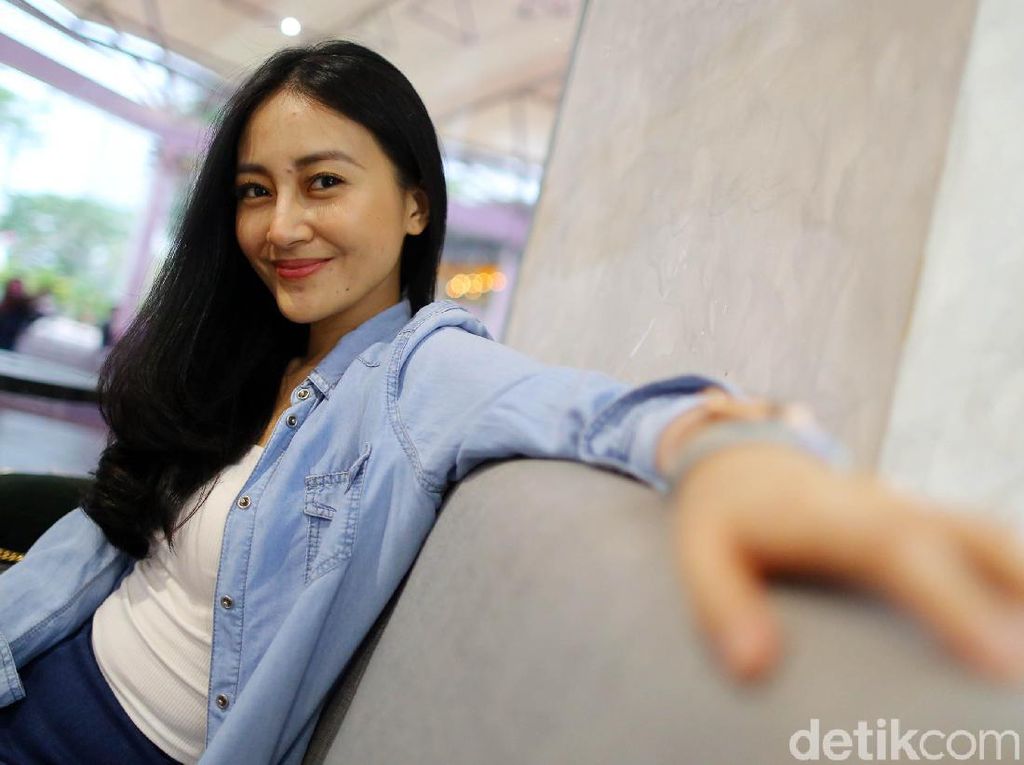 Terpana Kecantikan dr Clarin Hayes yang Aktif Ngonten di Medsos Terpana Kecantikan dr Clarin Hayes yang Aktif Ngonten di Medsos
