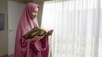 Kapan Surah Al Waqiah, Al Mulk dan Ar Rahman Dibaca? Ini Waktu Terbaiknya
