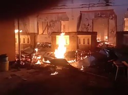 Rumah dan Warung Warga Lumajang Terbakar, 3 Motor Hangus