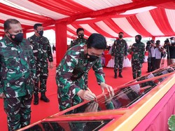 Ke Kepri, Panglima TNI Resmikan Markas Kogabwilhan-Tinjau Vaksinasi