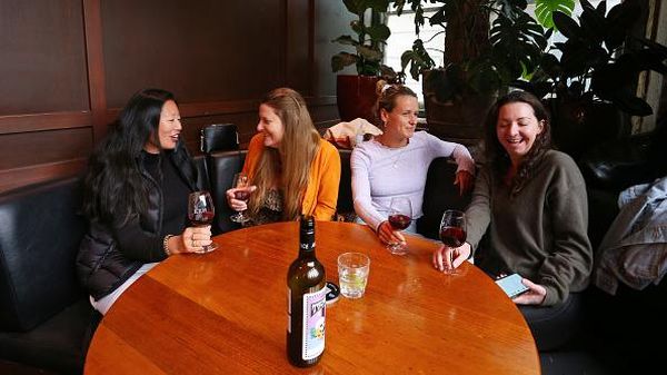 Lockdown Berakhir, Warga Sydney Kini Bisa Nyalon-Nongkrong Lagi