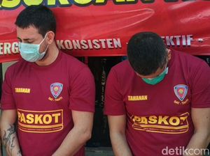 Potret 2 WN Bulgaria yang Curi Uang Modus Skimming di Pasuruan Potret 2 WN Bulgaria yang Curi Uang Modus Skimming di Pasuruan