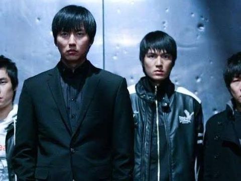 Lee Min Ho (kanan) dan Kim Nam Gil (kiri) di Public Enemy in Returns