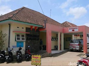 Sembuh, 14 Siswa Keracunan di Tulungagung Dipulangkan dari Puskesmas Sembuh, 14 Siswa Keracunan di Tulungagung Dipulangkan dari Puskesmas